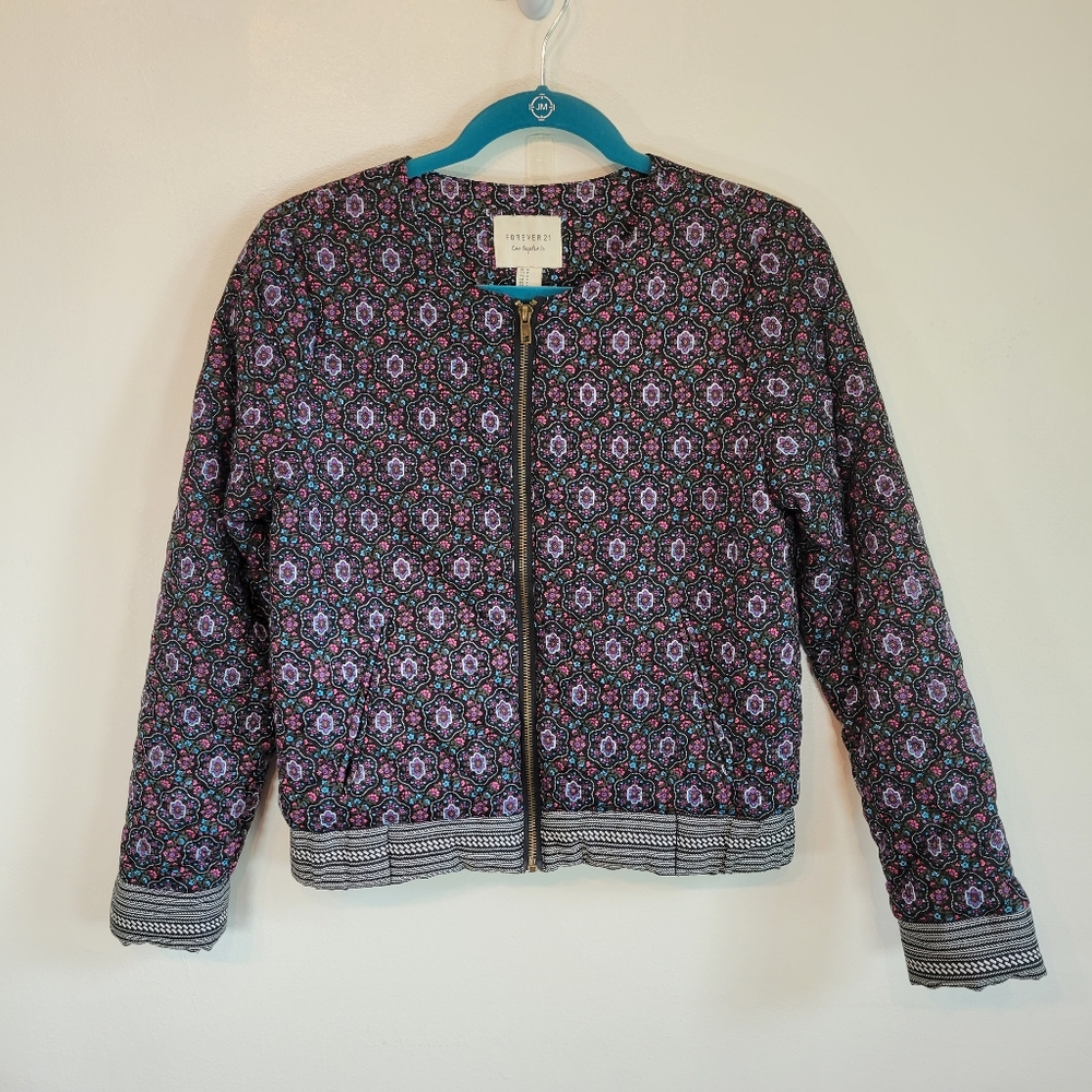Forever 21 Quilted Full Zip Jacket Small